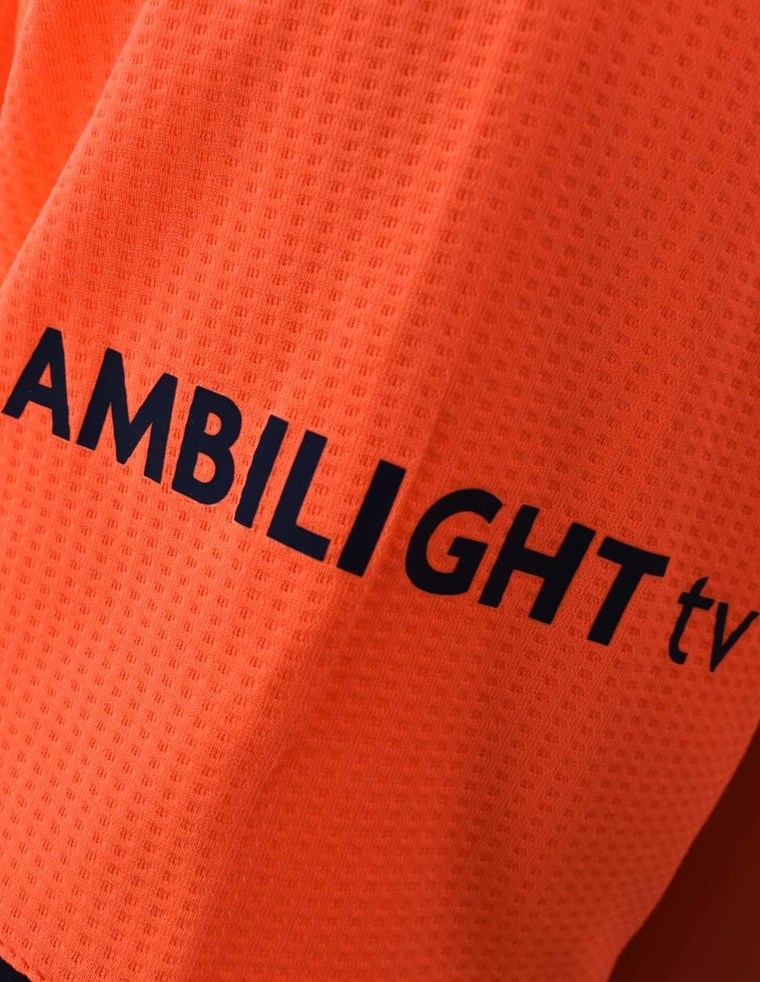 FCB FC Barcelona Conjunto Júnior 3ª Equipación 25/26 – Réplica oficial-Camiseta y Pantalón Corto Niño – Color Salmón/Naranja – Tallas 6 a 14 Años