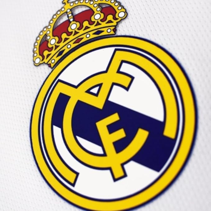 Real Madrid conjunto camiseta y pantalon- Réplica oficial con licencia- TCHOUAMENI Nº14- infantil